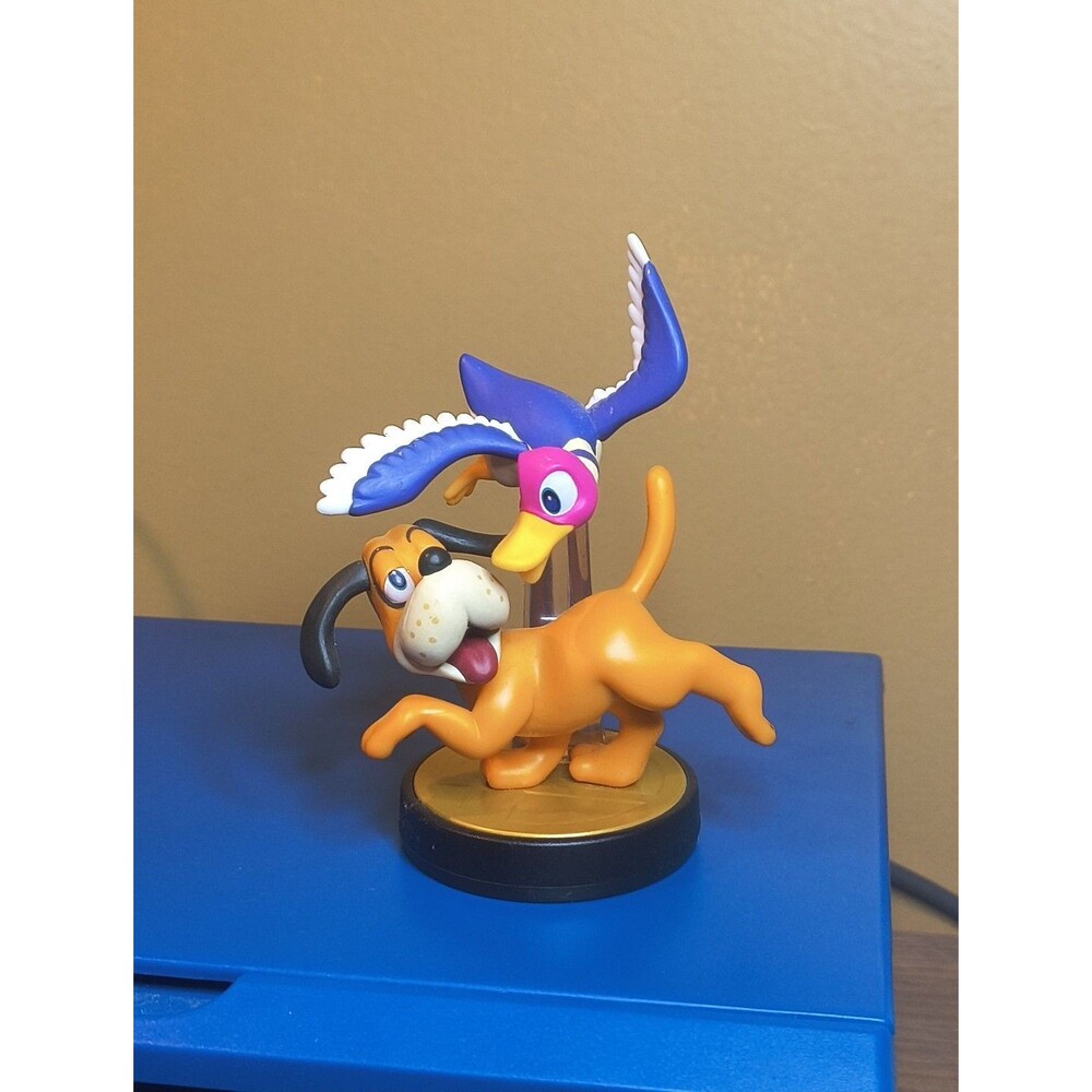 Nintendo Duck Hunt Amiibo Super Smash Bros Series NVL-001 - Loose - Switch/Wii U